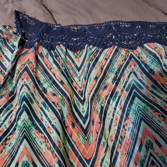 𝅺bright colored kimono - Picture 4 of 5